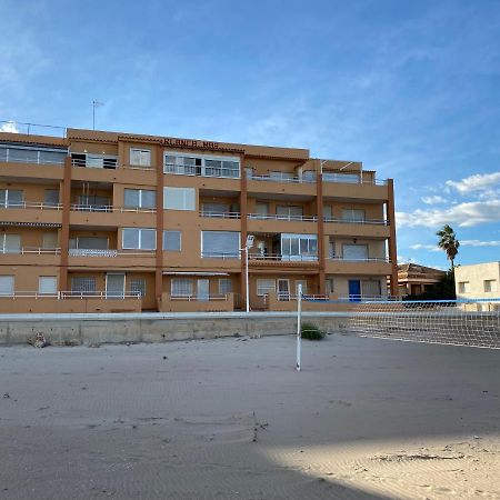 Beachfront And Bright Apartment Mareny Barraquetas Bagian luar foto