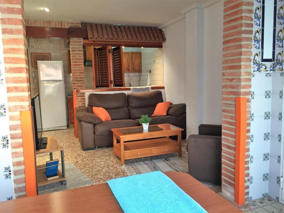 Beachfront And Bright Apartment Mareny Barraquetas Bagian luar foto